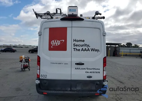 2019 Ford Transit T-250 z USA, uszkodzony, nr VIN 1FTYR2CM0KKA36233